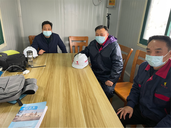 公司紀(jì)委書(shū)記檢查田家炳中學(xué)隔離點(diǎn)項(xiàng)目 公司紀(jì)委書(shū)記檢查田家炳中學(xué)隔離點(diǎn)項(xiàng)目